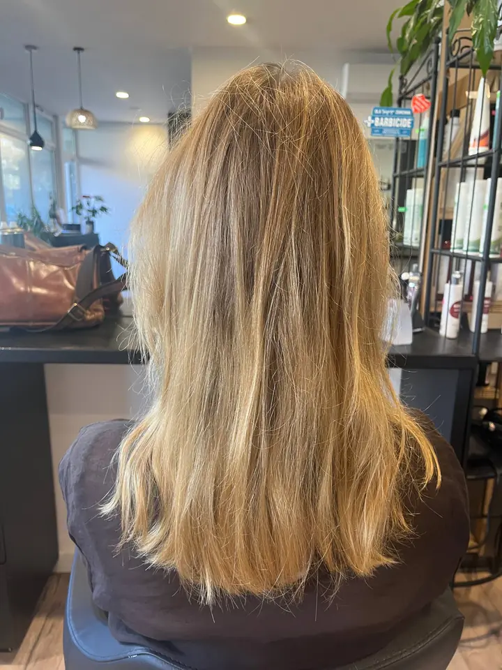 Przed: Ciepły, złocisty blond